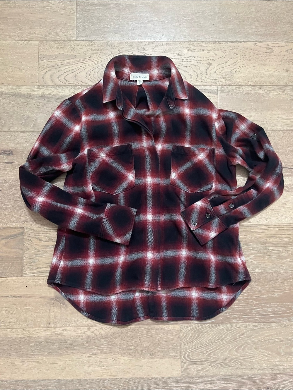 Cloth & Stone Cotton Red Black Plaid Button-Up Shirt